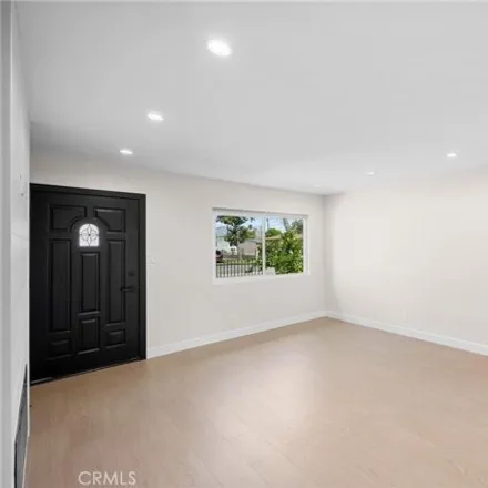 Image 6 - 7820 Cherrystone Avenue, Los Angeles, CA 91402, USA - House for rent