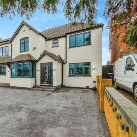 Buy this 5 bed house on 154 Lichfield Road in Bloxwich, WS3 3BJ
