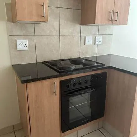 Rent this 2 bed apartment on unnamed road in Shere, Gauteng
