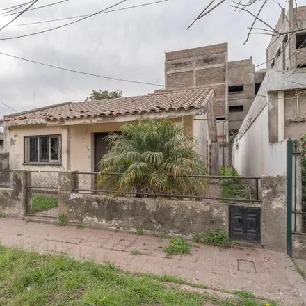 Buy this 2 bed house on Lavalle in Villa Felisa, San Lorenzo