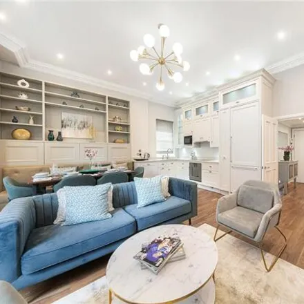 Rent this 3 bed room on 57 Onslow Gardens in London, SW7 3RA