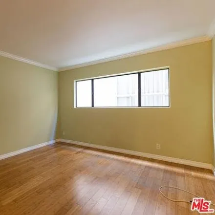 Rent this 3 bed apartment on 1033 6th Street