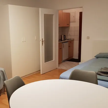 Rent this 2 bed apartment on Fürther Straße 8 in 90429 Nuremberg, Germany