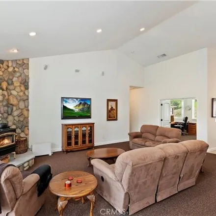 Image 6 - Sky View Lane, Valley of Enchantment, Crestline, CA 92322, USA - House for sale