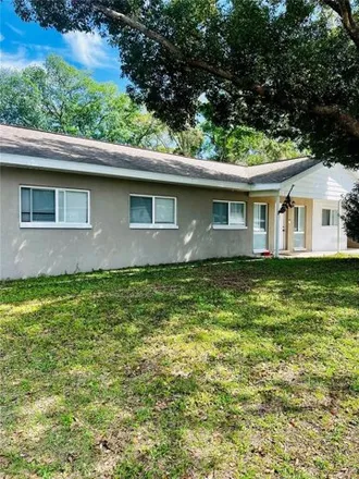Image 2 - 578 16th Street Northeast, Winter Haven, FL 33881, USA - House for sale