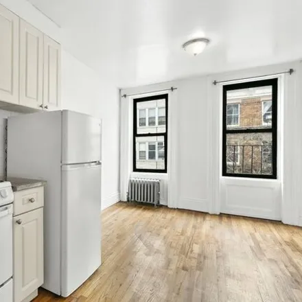 Rent this 1 bed condo on 223 East 21st Street in New York, NY 10010