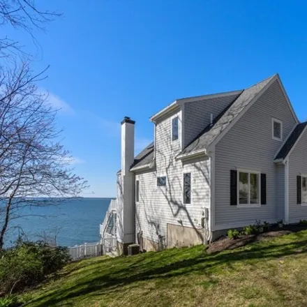 Image 2 - 64 Bay Shore Drive, Plymouth, MA, USA - House for sale