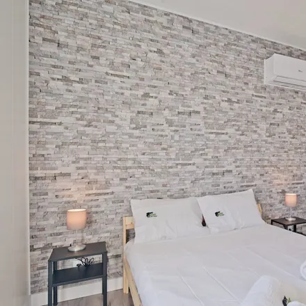 Rent this 2 bed apartment on Foto Tó in Rua dos Cedros 169, 2765-272 Cascais e Estoril