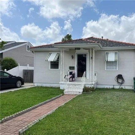 Buy this 3 bed house on 812 Cathy Avenue in Metairie, LA 70003