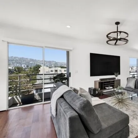Image 1 - 174 South Croft Avenue, Los Angeles, CA 90048, USA - Condo for rent