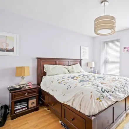 Image 4 - 53 West 94th Street, New York, NY 10025, USA - House for sale