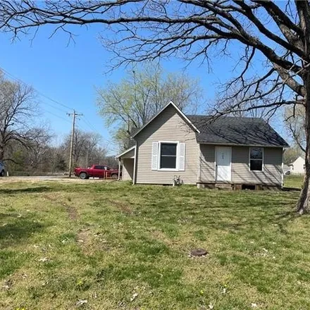Image 1 - 842 North Main Street, Butler, MO 64730, USA - House for sale