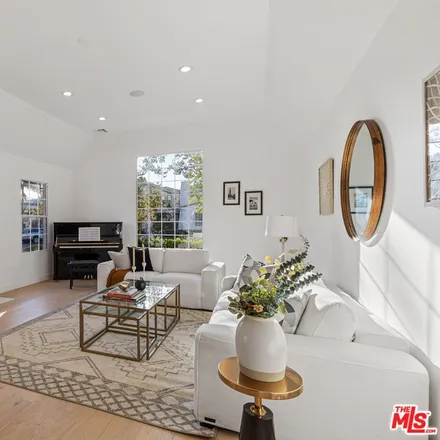 Image 3 - 324 South Canon Drive, Beverly Hills, CA 90212, USA - House for sale