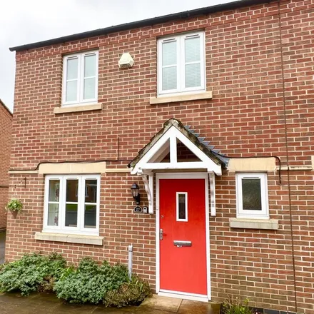 Rent this 3 bed duplex on Brakely Close in Rugeley, WS15 2FW