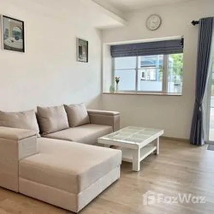 Rent this 3 bed townhouse on unnamed road in Prawet District, Bangkok 10250