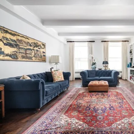 Buy this studio apartment on 1014 5th Avenue in New York, NY 10028
