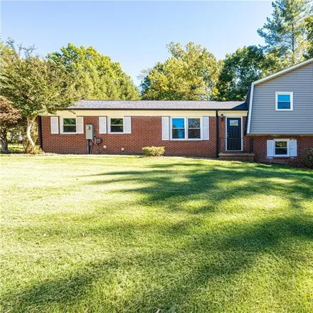Buy this 4 bed house on 110 Eastview Street in Hudson, Caldwell County