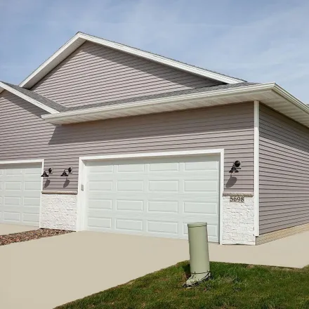 Buy this 3 bed townhouse on Northeast 56th Street in Pleasant Hill, IA 50327