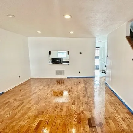 Image 2 - 511 Powell St, Brooklyn, New York, 11212 - House for sale