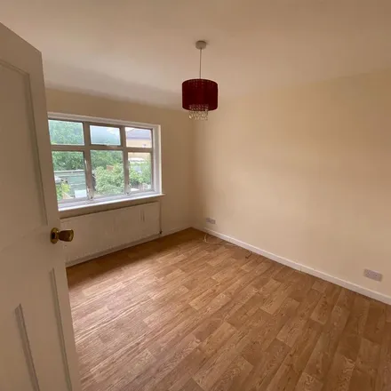 Rent this 2 bed house on Cambourne Avenue in London, N9 8QG