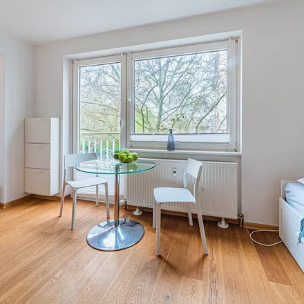 Rent this 1 bed apartment on Saalburgallee in 60385 Frankfurt, Germany