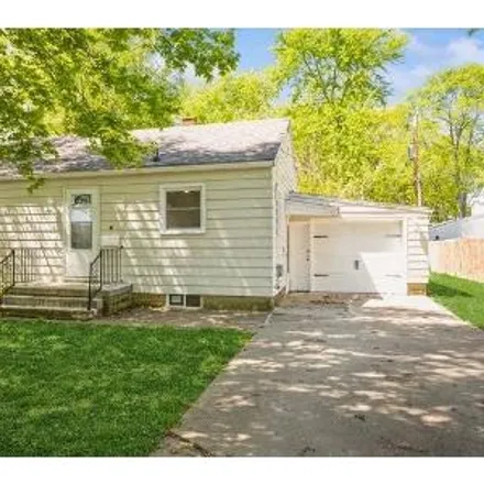 Buy this 2 bed house on 109 North Main Street in Lincoln, IL 62656