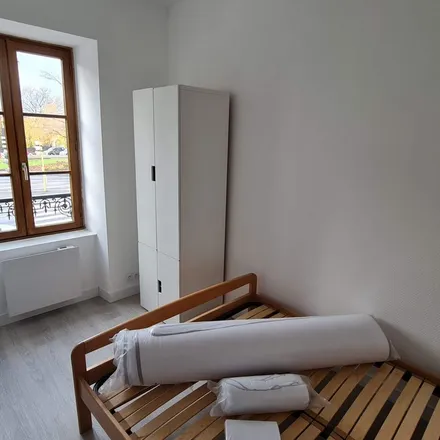 Rent this 2 bed apartment on 40 Rue du Commerce in 63200 Riom, France