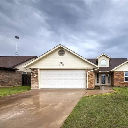 Buy this 3 bed house on Southeast Trenton Road in Lawton, OK 73501