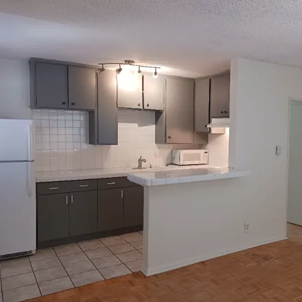 Rent this 1 bed apartment on 1315 Ocean Park Blvd