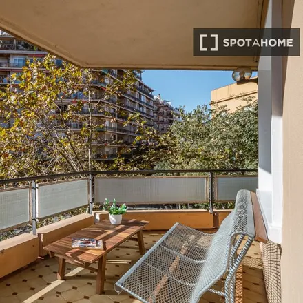 Image 2 - Carrer de Calàbria, 53, 08015 Barcelona, Spain - Apartment for rent