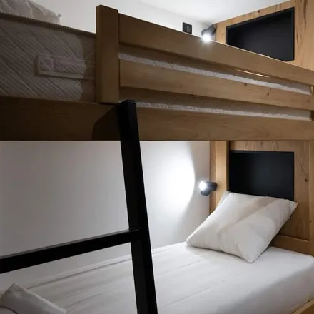 Rent this 3 bed apartment on 73700 Montvalezan