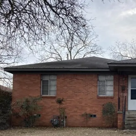 Rent this 2 bed house on 244 West I Street in Park Hill, North Little Rock