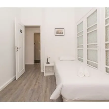 Image 3 - Alameda Dom Afonso Henriques - Room for rent