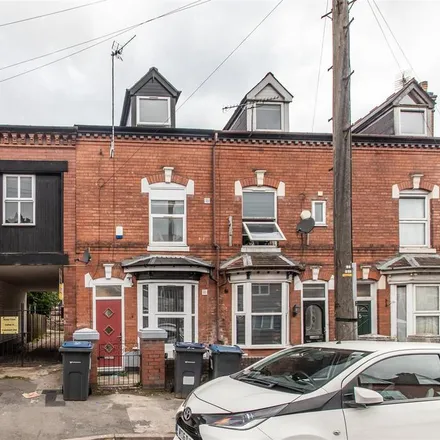 Rent this 6 bed house on 21 Harrow Road in Selly Oak, B29 7DN