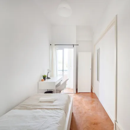 Rent this 7 bed room on Glup Glup in Rua Joaquim António de Aguiar, 1070-050 Lisbon