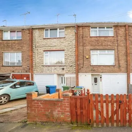 Buy this 2 bed townhouse on 4 Laxton Drive in Meden Vale, NG20 9QL