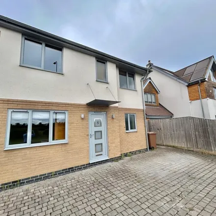 Rent this 3 bed duplex on Wallingford Road in Shillingford, OX10 7ET