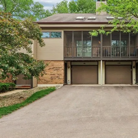 Buy this 2 bed condo on 139 Ponwood Cir in Madison, Wisconsin
