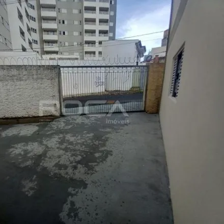 Rent this 1 bed apartment on ICMC-4 in Rua Doutor Carlos de Camargo Salles, Jardim Lutfalla
