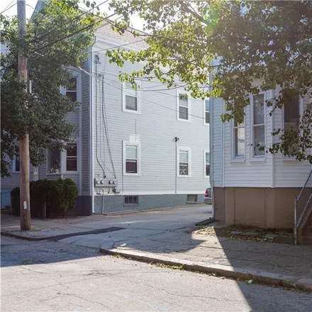 Image 2 - 102 Penn Street, Olneyville, Providence, RI 02909, USA - Apartment for rent