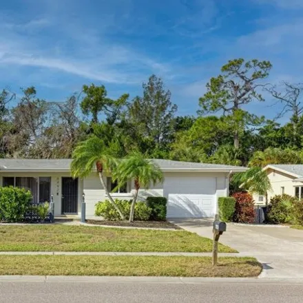 Image 1 - 6476 Colonial Drive, Gulf Gate Estates, Sarasota County, FL 34231, USA - House for rent