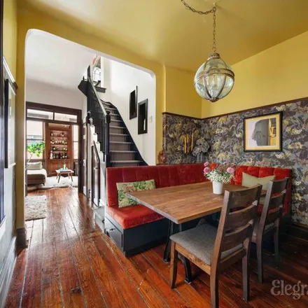 Image 1 - 334 West 17th Street, New York, NY 10011, USA - Apartment for sale