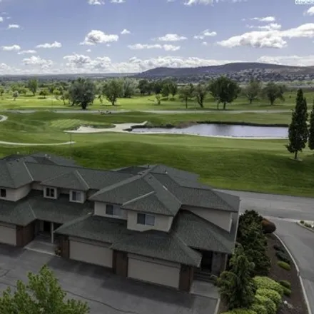 Buy this 3 bed condo on 130 Bradley Boulevard in Richland, WA 99352