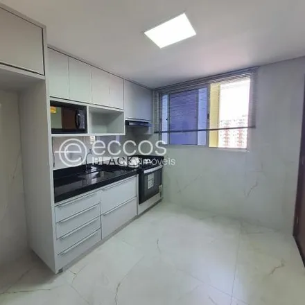 Buy this 3 bed apartment on Avenida Cesário Alvim in Centro, Uberlândia - MG