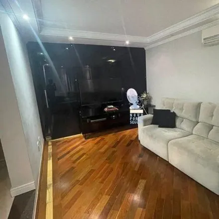 Buy this 5 bed house on Avenida José Maria Fernandes 1121 in Parque Novo Mundo, São Paulo - SP