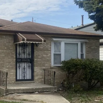 Buy this 4 bed house on 10032 South May Street in Chicago, IL 60643