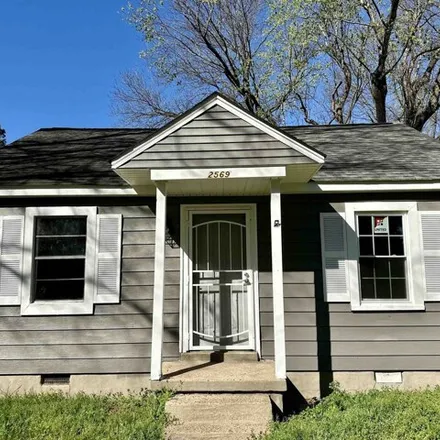 Buy this 2 bed house on 2543 Henderson Street in Memphis, TN 38127