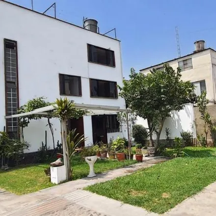 Image 2 - Chirimoyos, La Molina, Lima Metropolitan Area 10051, Peru - House for sale
