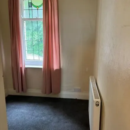 Image 2 - Chancery Lane, Huddersfield, HD1 2DR, United Kingdom - Townhouse for rent