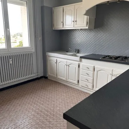 Rent this 3 bed apartment on 8 Rue du Stade in 38550 Le Péage-de-Roussillon, France